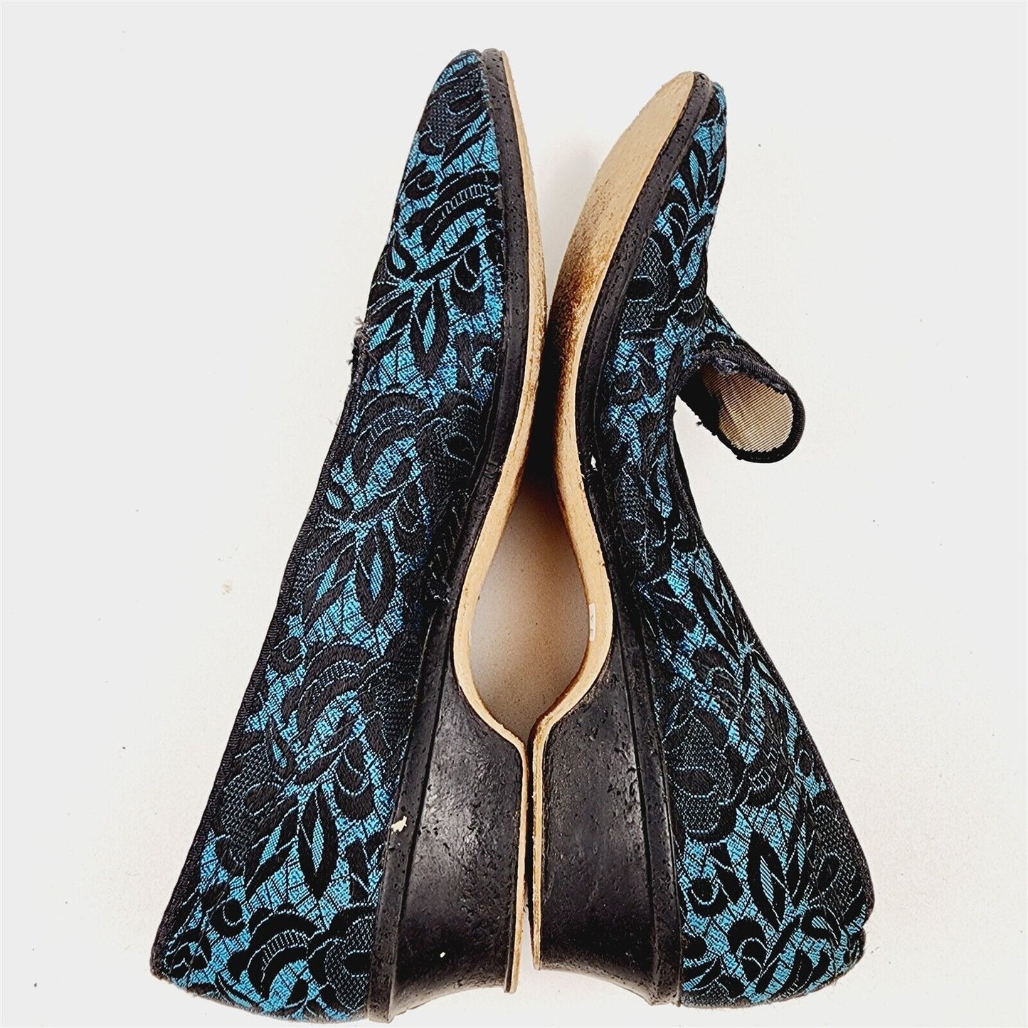 Vintage Black & Blue Wellco Brocade Embroidered Shoes Slippers Size 6