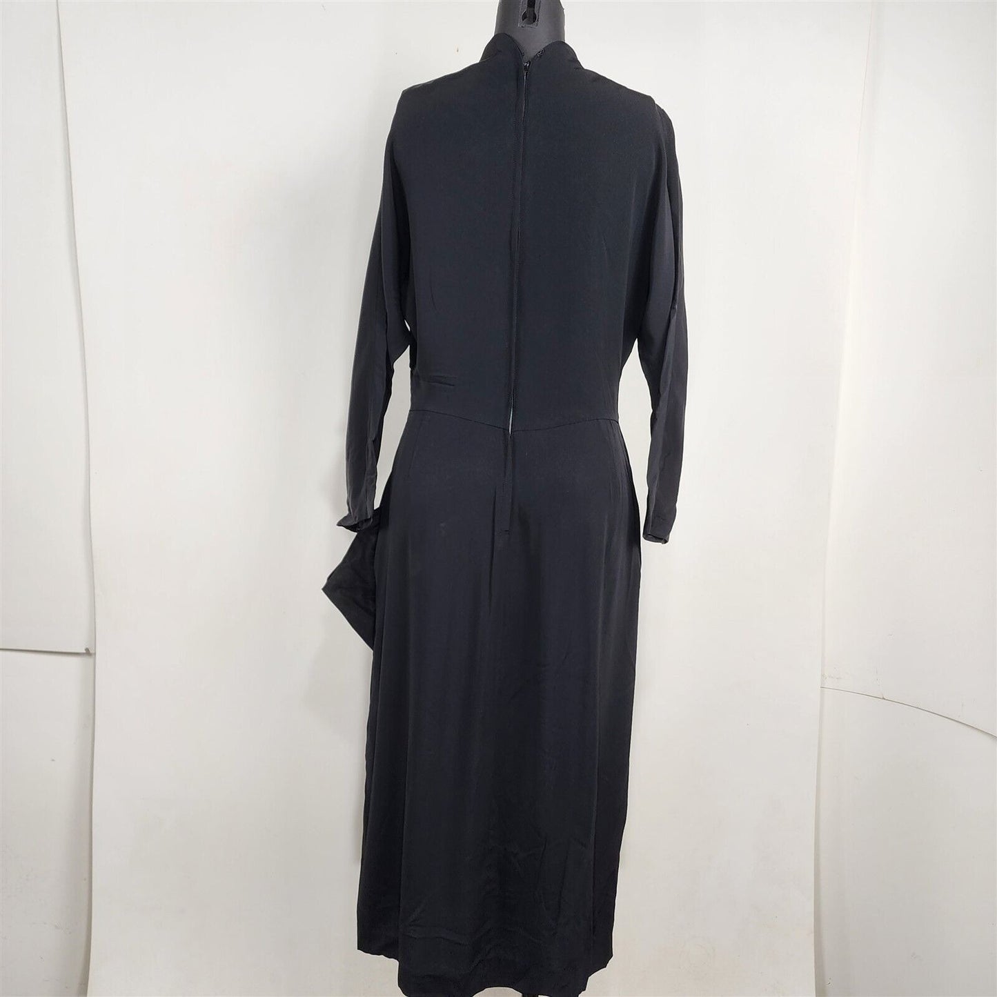 Vintage 1970s Barnett Originals of California Black Silk Long Sleeve Dress