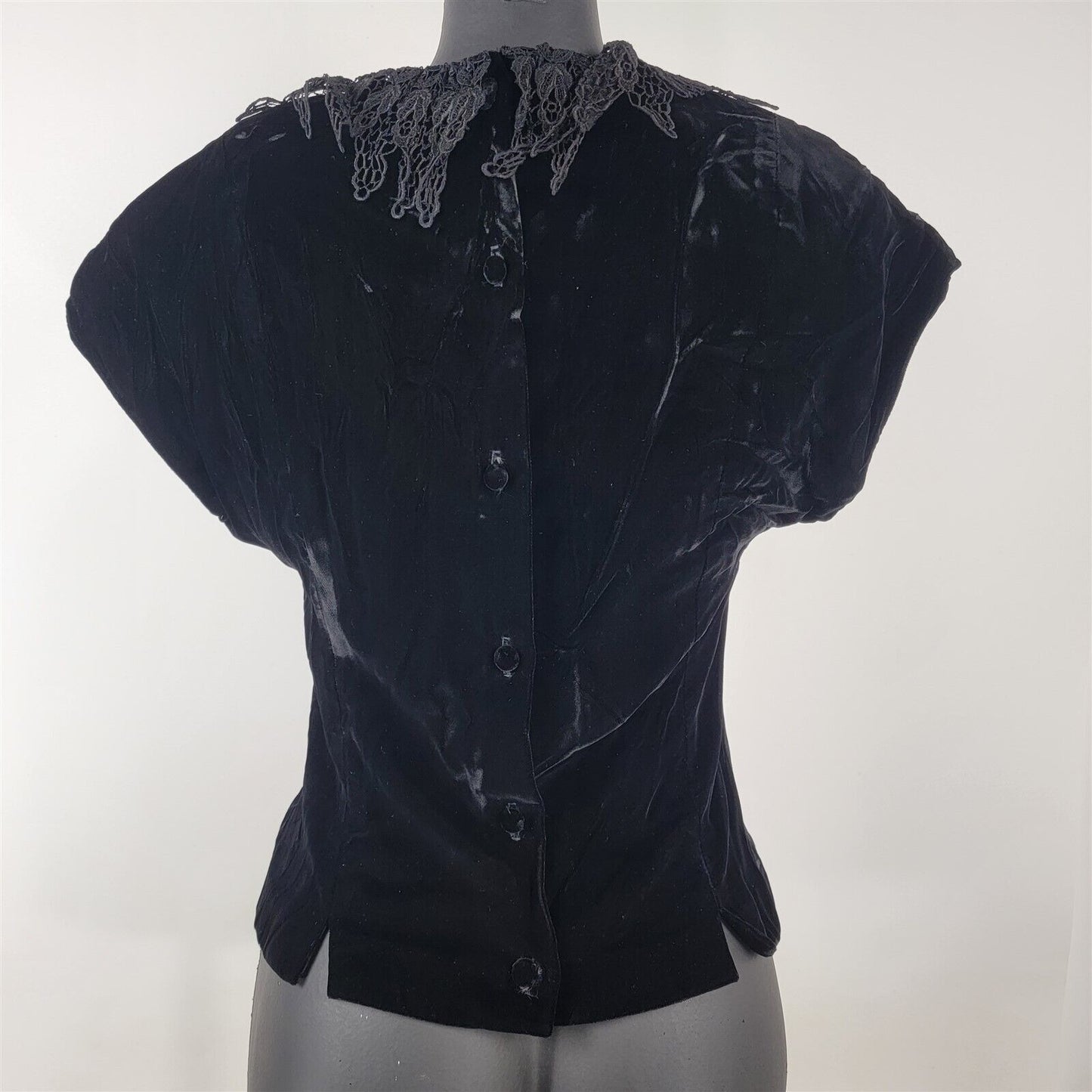 Vintage Lloyd Williams Black Velvet Short Sleeve Blouse w/ Lace Collar Womens 6
