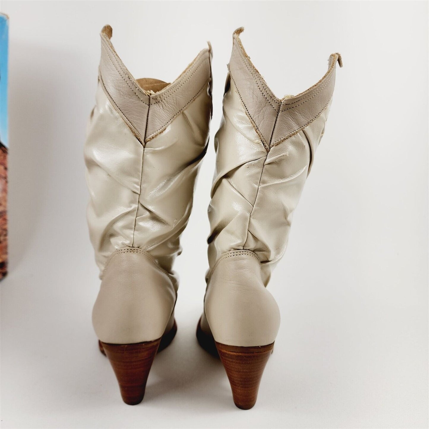 Vintage Laredo Cream Beige Leather Cowboy Boots - New w/ Box - Size 6B
