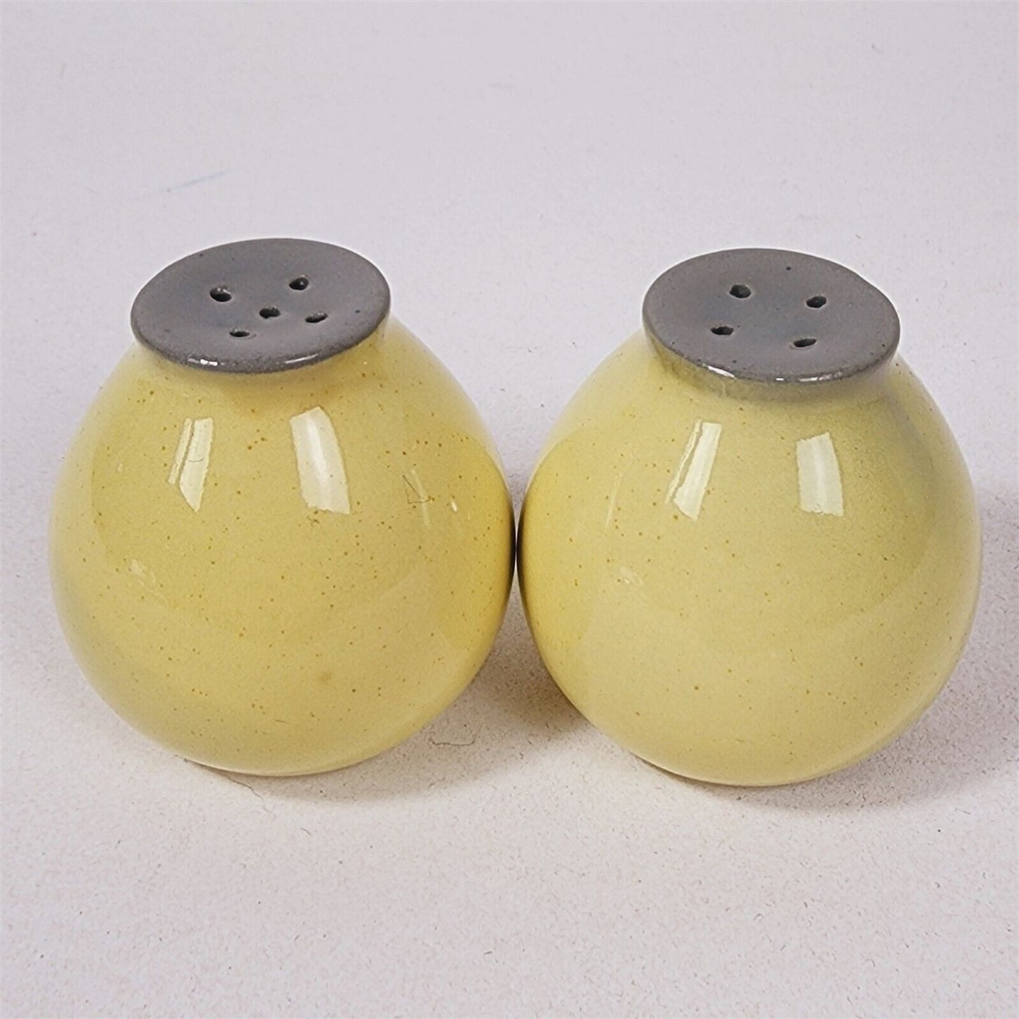 Vintage Harkerware Stoneware Speckled Yellow Gray Salt & Pepper Shakers