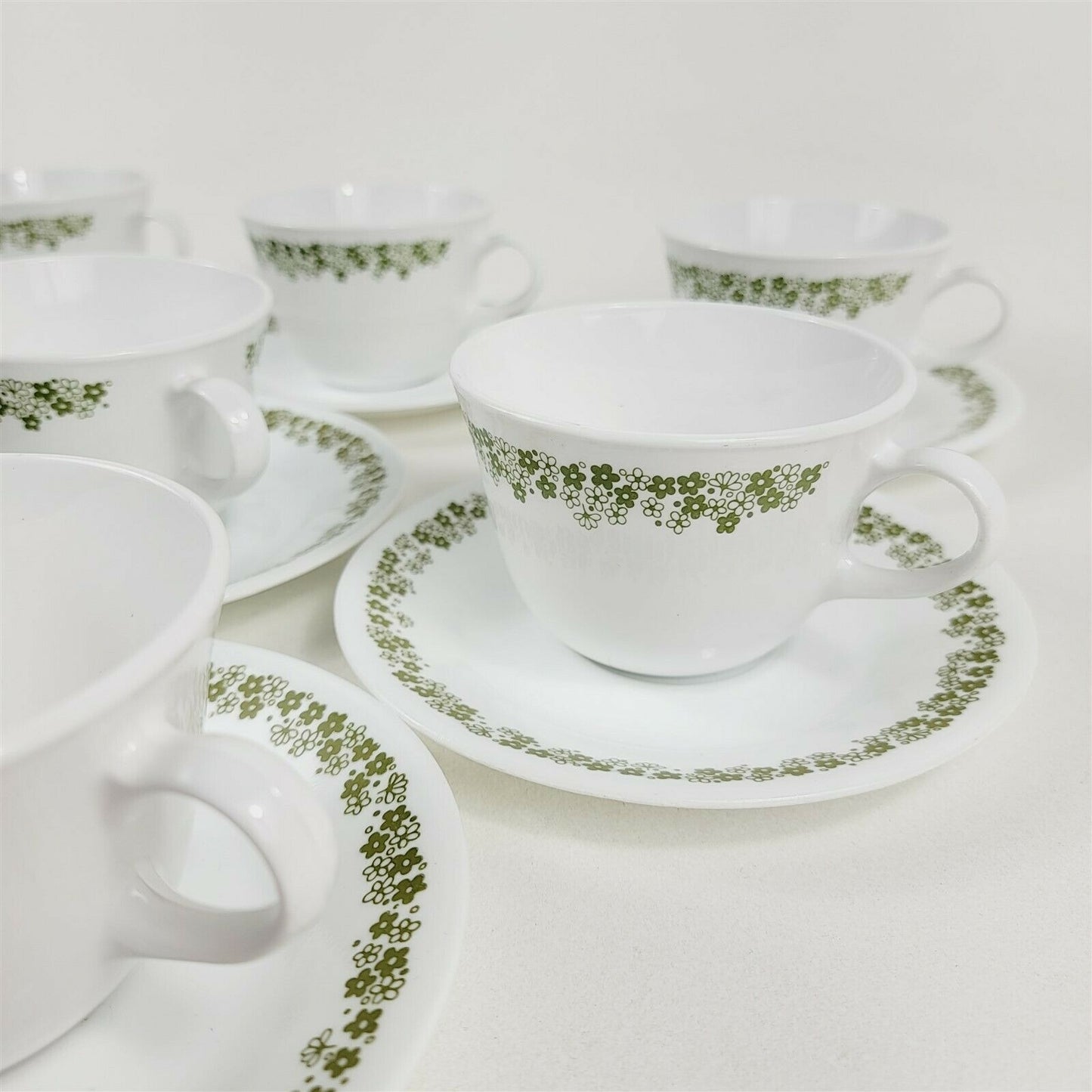 8 Vtg Corelle Spring Blossom Crazy Daisy Green Coffee Mug Tea Cup Saucer Sets