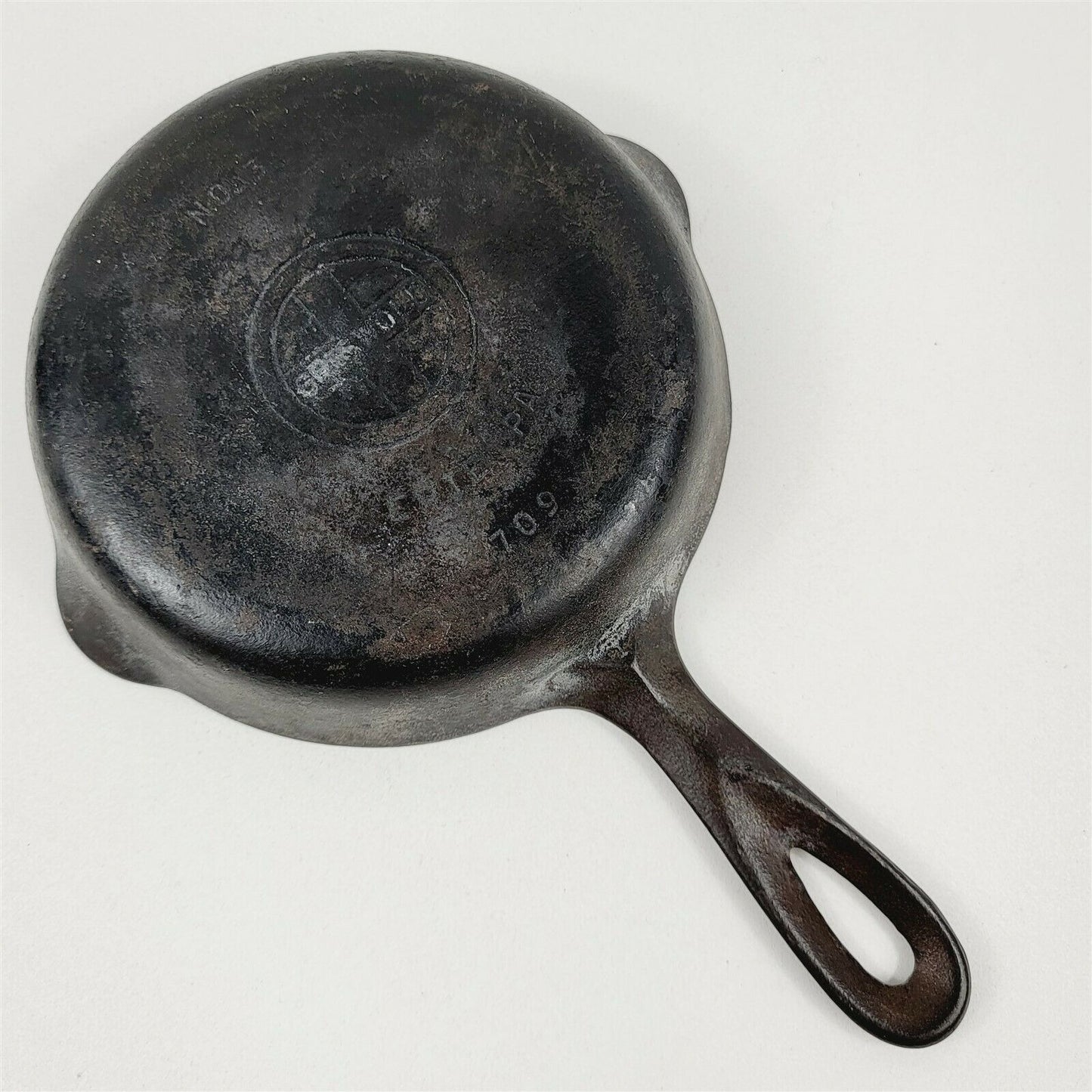 Griswold Cast Iron Skillet No. 3 Small Block Logo Erie, PA 709